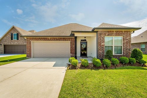 110 Devon Ct, Thibodaux, LA, 70301-6082 | Card Image