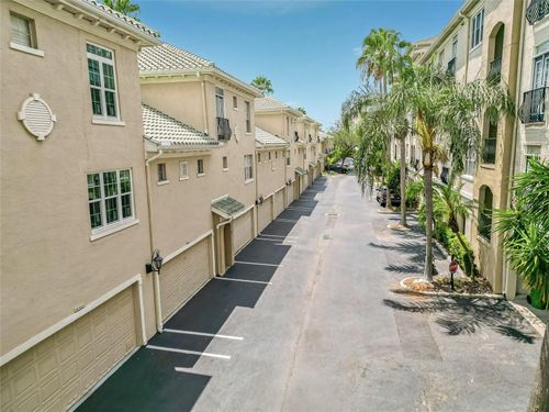 5102-501 Knights Run Ave, Tampa, FL, 33602-5949 | Card Image