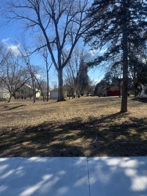 120 8th Avenue N, Waite Park, MN, 56387 | Card Image