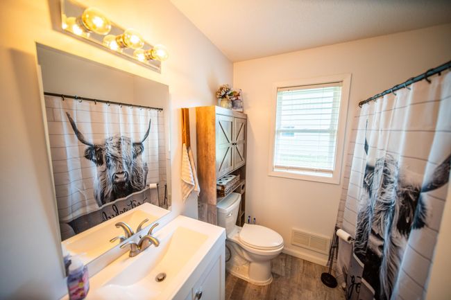 Bathroom | Image 9