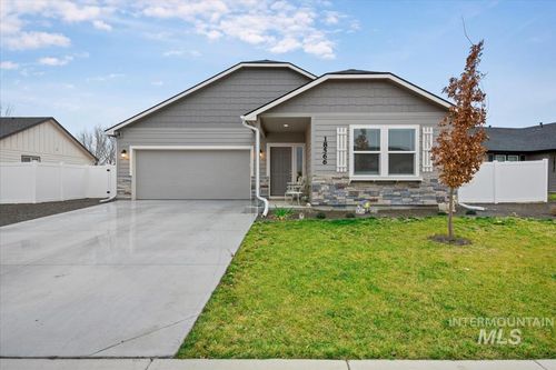 18566 White Rose Pl, Nampa, ID, 83687-1074 | Card Image