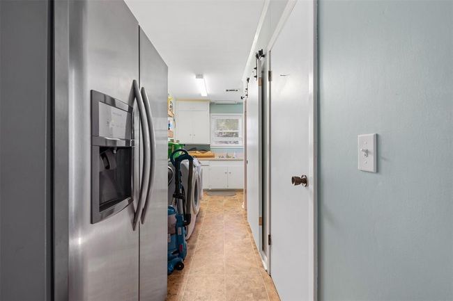 617 Melody Ln, House other with 3 bedrooms, 3 bathrooms and 2 parking in Eagle Lake TX | Image 29