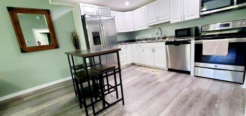 530 7th Pl, Vero Beach, FL, 32962-0722 | Card Image