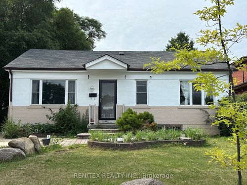 41 Compton Cres, North York, ON, M3M2C3 | Card Image