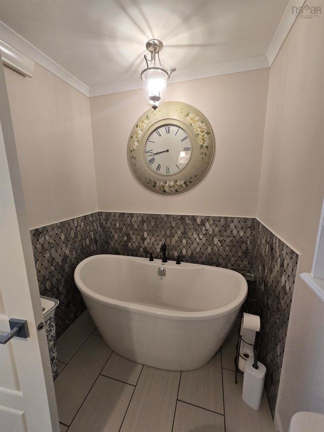 10471 Highway 16, House other with 2 bedrooms, 3 bathrooms and null parking in Guysborough NS | Image 22