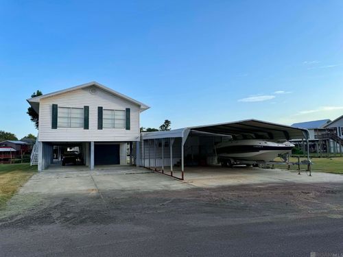 32916 Rivergate Cir, Springfield, LA, 70462-7625 | Card Image