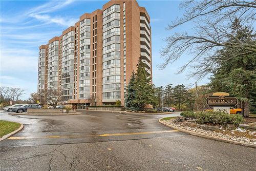 608-265 Westcourt Pl, Waterloo, ON, N2L6E4 | Card Image