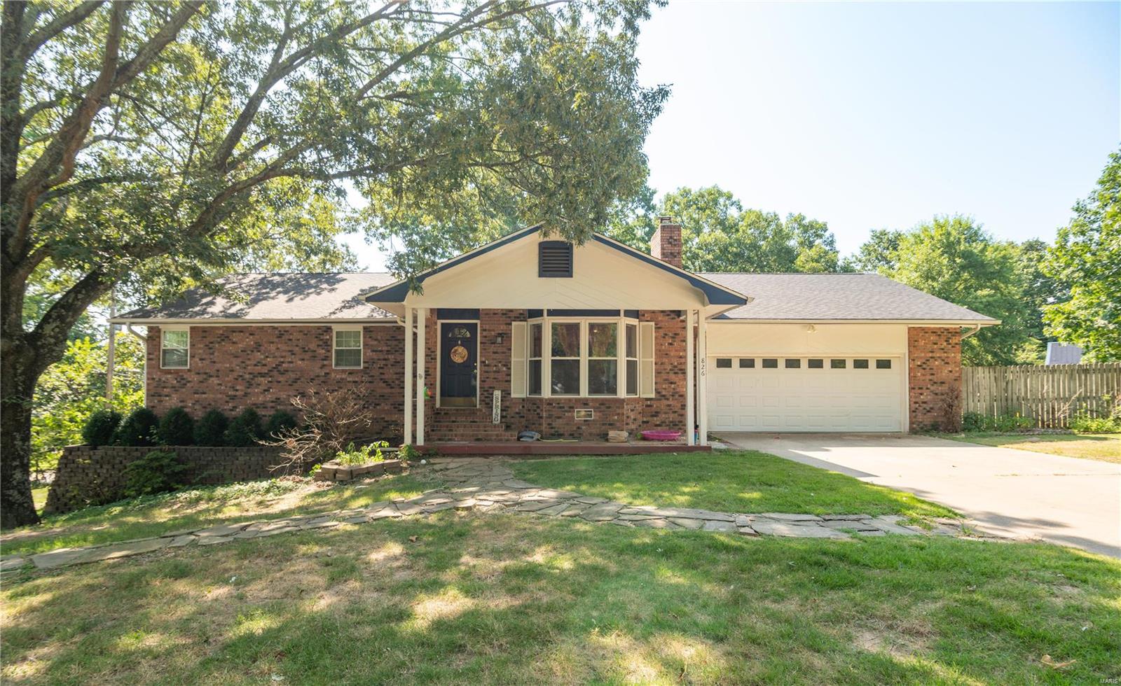 Carrolton Ln, Poplar Bluff, MO 63901