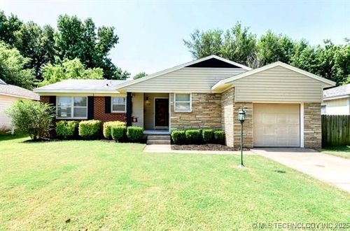 1036 53rd St, Tulsa, OK, 74105-5615 | Card Image