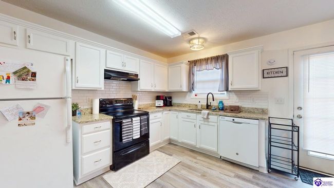 100 Derbyshire Ct, House other with 3 bedrooms, 2 bathrooms and null parking in Radcliff KY | Image 11