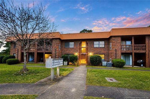 629 Gables Ct, Fayetteville, NC, 28301-7651 | Card Image