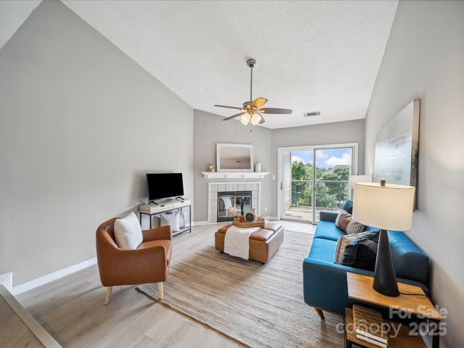 APT-302 - 18817 Nautical Dr, Condo with 2 bedrooms, 2 bathrooms and null parking in Cornelius NC | Image 4
