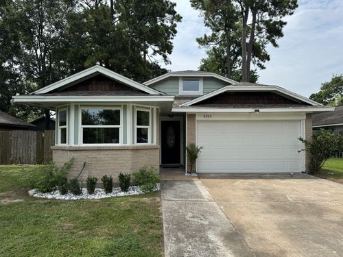 8226 Greens Rd, Humble, TX, 77396-3823 | Card Image