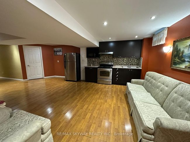 BASEMNT - 22 Waterdale Rd, House other with 1 bedrooms, 1 bathrooms and 2 parking in Brampton ON | Image 9
