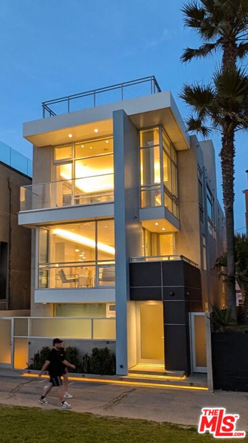 2505 Ocean Front Walk, Venice, CA, 90291 | Card Image