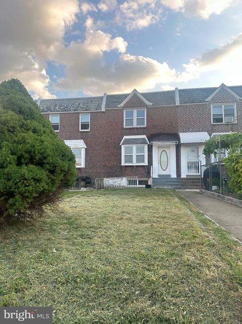 2011 Longshore Ave, PHILADELPHIA, PA, 19149-1816 | Card Image