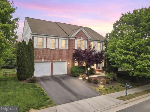 43774 Brownburg Pl, Chantilly, VA, 20152-5752 | Card Image