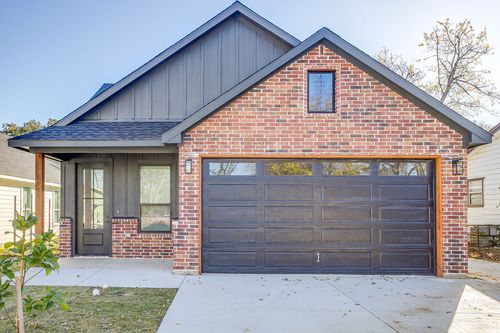 4944 Dunbar St, Fort Worth, TX, 76105-2828 | Card Image