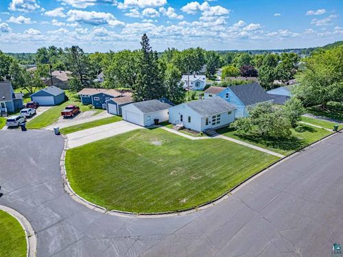 2714 Diane Ln, Hibbing, MN, 55746-3458 | Card Image