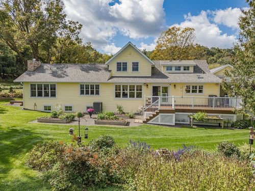 E1475 Owens Dr, LA VALLE, WI, 53941-9529 | Card Image