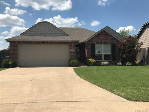 3404 Vail St, Broken Arrow, OK, 74014-8854 | Card Image
