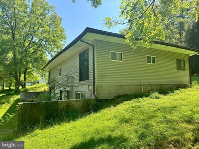 90 Black Diamond Road, House other with 2 bedrooms, 1 bathrooms and null parking in POTTSVILLE PA | Image 2