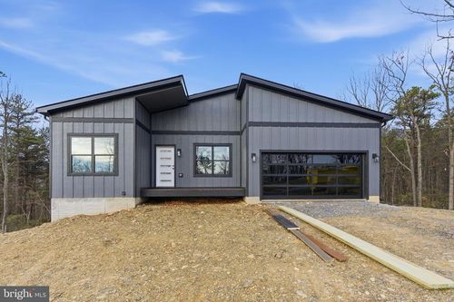 231 Sachem Hl, HEDGESVILLE, WV, 25427-1545 | Card Image