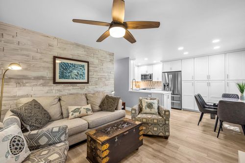 104-140 Uwapo Rd, Kihei, HI, 96753-7403 | Card Image