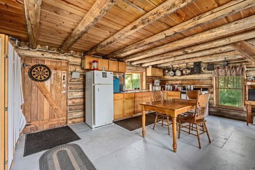 41XX Bissell Rd, Hunters, WA, 99137 | Card Image