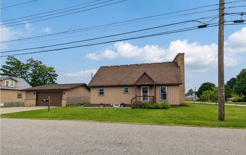 2908 Garland St, Erie, PA, 16506-3205 | Card Image