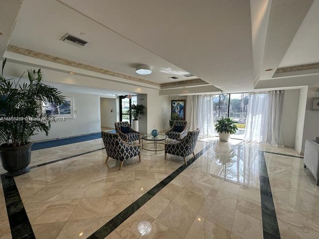 APT-810 - 2625 Collins Ave, Condo with 1 bedrooms, 2 bathrooms and null parking in Miami Beach FL | Image 31
