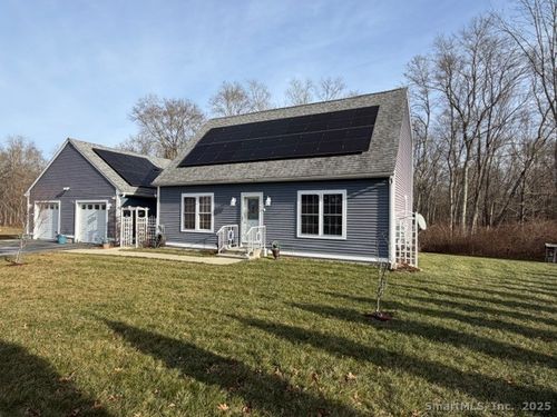11 Stonehouse Dr, Moosup, CT, 06354-1606 | Card Image