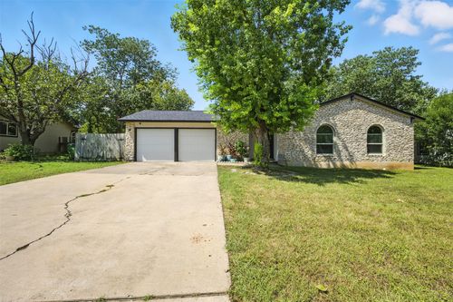 1400 Meadows Dr, Round Rock, TX, 78681-2818 | Card Image