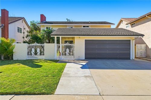 13506 Darvalle, Cerritos, CA, 90703 | Card Image
