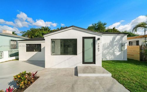 1367 Nw 41st St, Miami, FL, 33142-4889 | Card Image