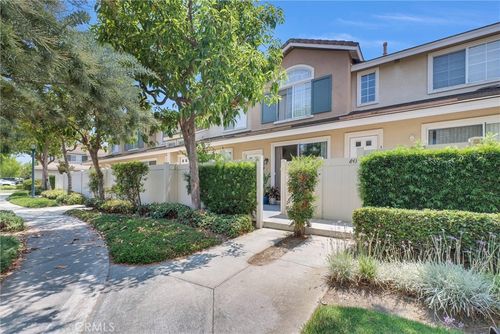 8449 E Arrowhead Way, Anaheim, CA, 92808 | Card Image