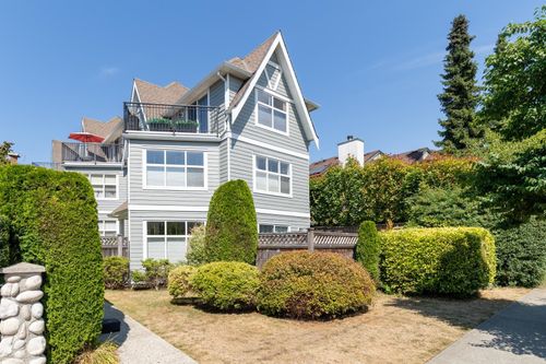 1-252 W 13th St, North Vancouver, BC, V7M1N7 | Card Image