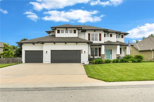 21835 W 175th Ter, Olathe, KS, 66062-8219 | Card Image