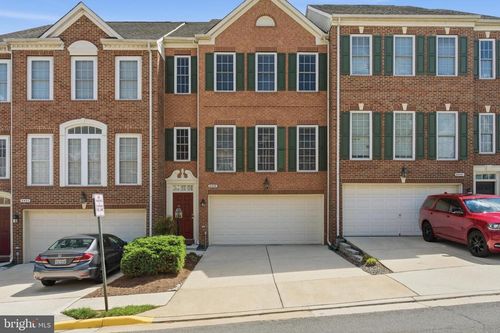 8439 Kirby Lionsdale Dr, LORTON, VA, 22079-5015 | Card Image