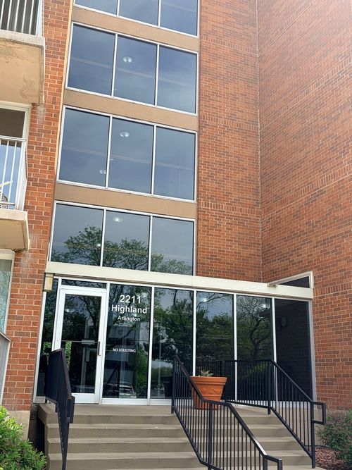 6d-2211 S Highland Ave, Lombard, IL, 60148-5349 | Card Image