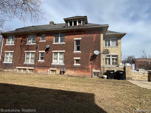 2066 Clairmount St, Detroit, MI, 48206-4000 | Card Image