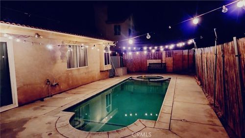 1066 Gloria Dr, Hemet, CA, 92545-1587 | Card Image