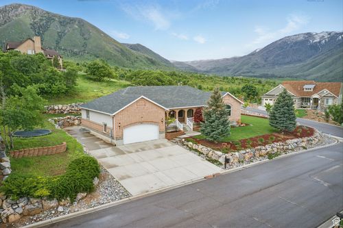 65 W Coleys Cv, Elk Ridge, UT, 84651-4574 | Card Image