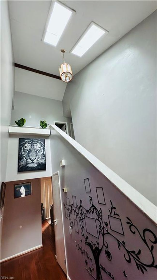 Stairwell | Image 28