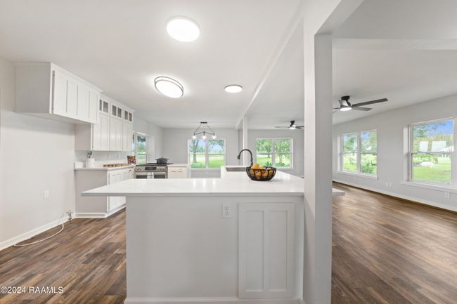 Kitchen view 2 | Image 11
