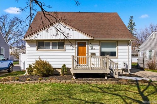 3515 Durham Rd, Royal Oak, MI, 48073-2341 | Card Image