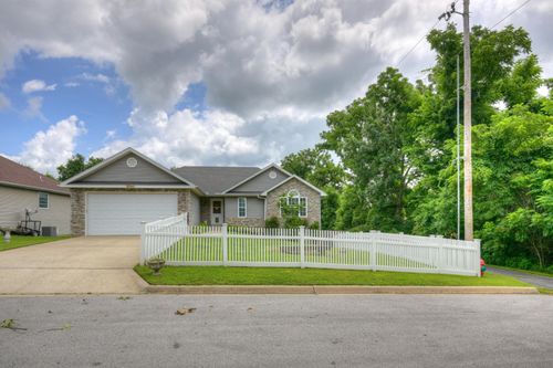 3541 Lusk Dr, Neosho, MO, 64850-6192 | Card Image