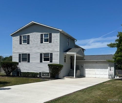 151 Mapleleaf Dr, Amherst, NY, 14221-2752 | Card Image