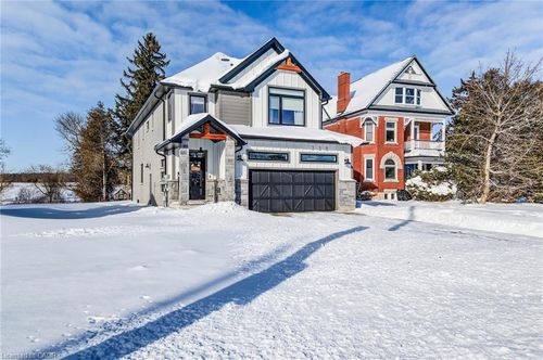 338 Snyder'S Rd E, Baden, ON, N3A2V5 | Card Image