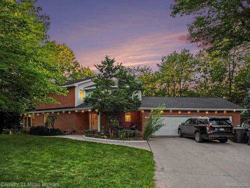 6003 Evergreen St, Midland, MI, 48642-7190 | Card Image